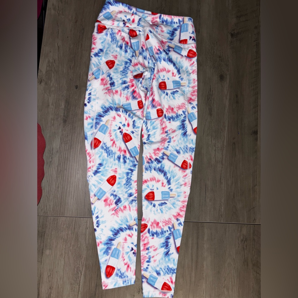 Feed Me Fight Me Bomb Pop Leggings Size Small. Full length